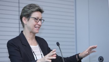 AIEC1510-6-2130-2.jpg