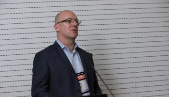 AIEC1510-6-2124-2.jpg