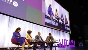 AIEC2739.jpg