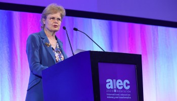 AIEC4615.JPG