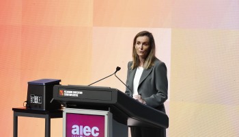 AIEC24-00924.jpg